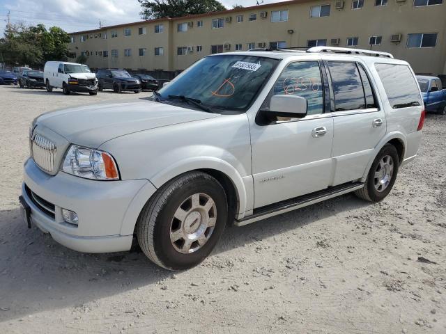 2005 Lincoln Navigator 