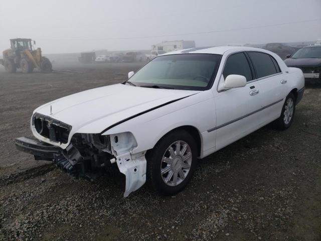 2006 Lincoln Town Car Signature Limited