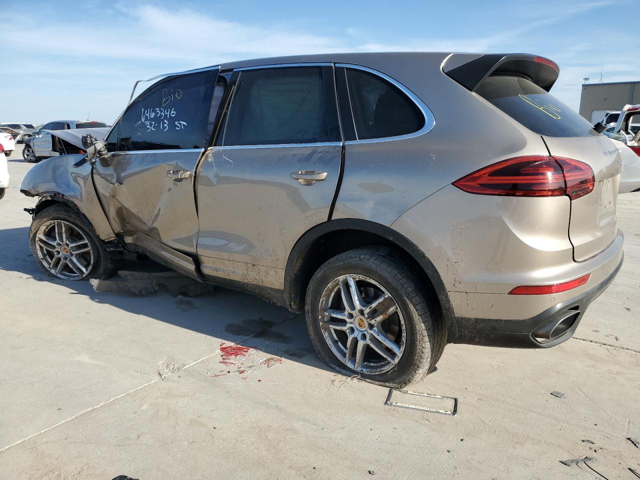 WP1AA2A24GLA02354 PORSCHE CAYENNE 2016