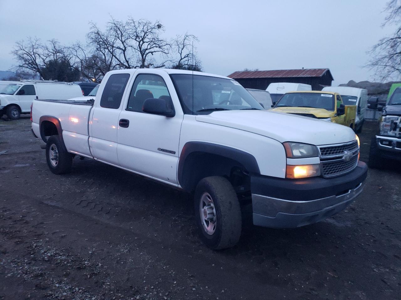 1GCHC29U05E118541 2005 Chevrolet Silverado C2500 Heavy Duty