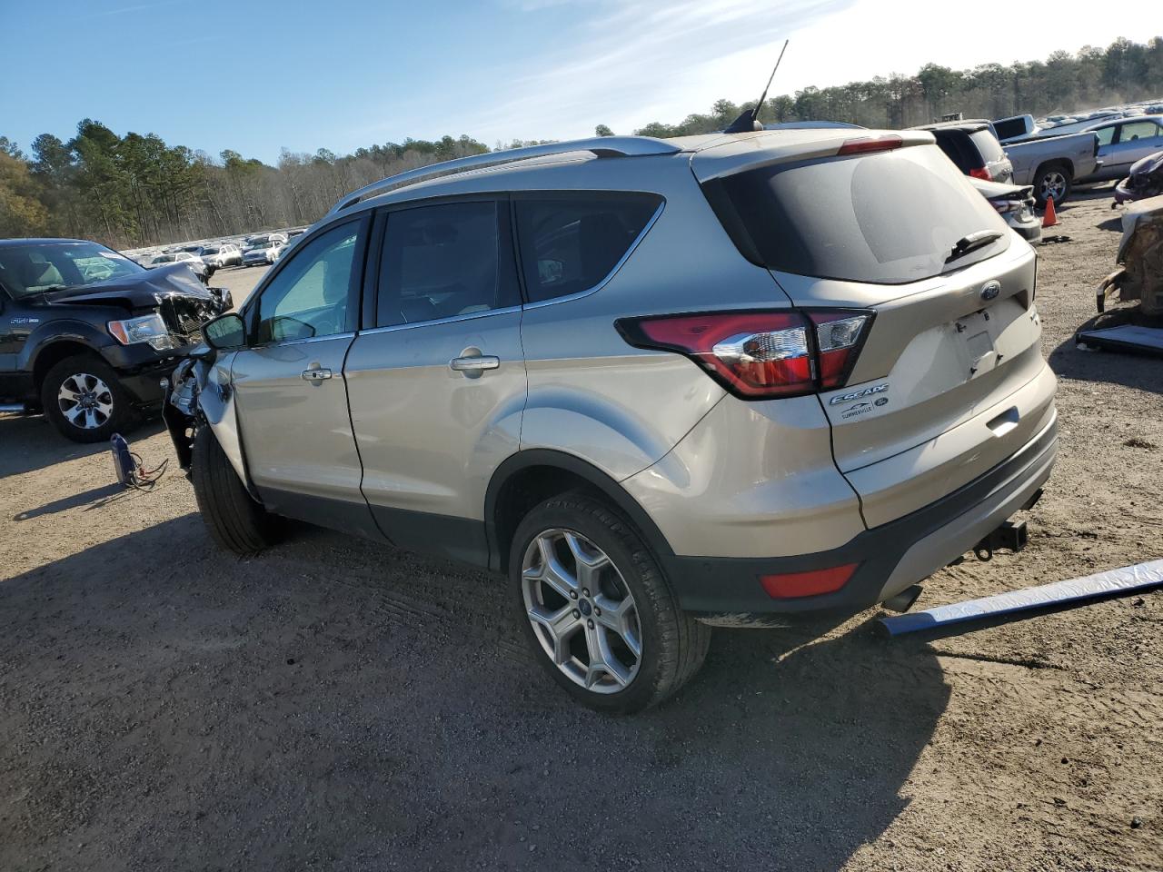 1FMCU9J92JUD42168 FORD ESCAPE 2018