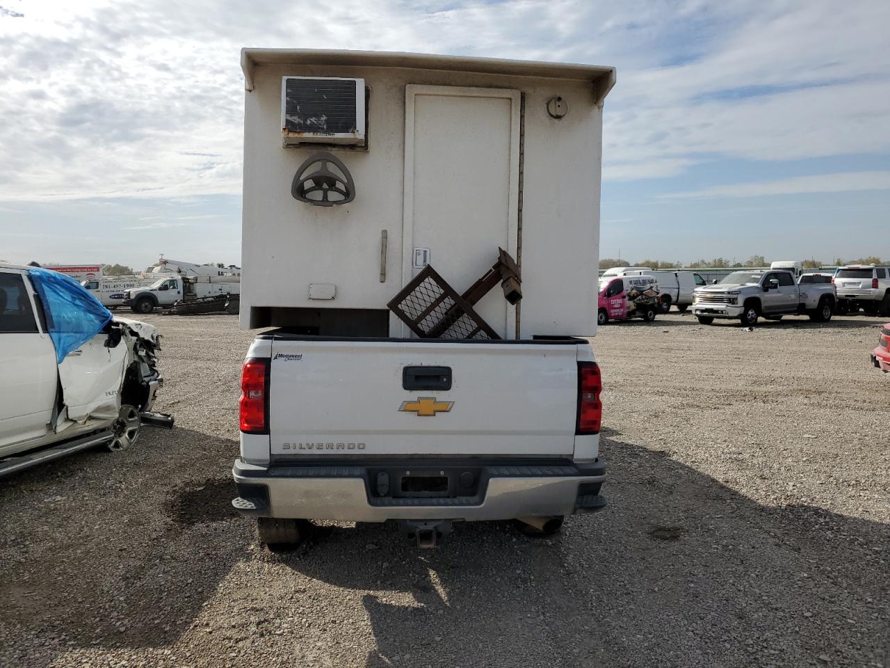 1GC1KREG2KF152869 CHEVROLET ALL Models 2019