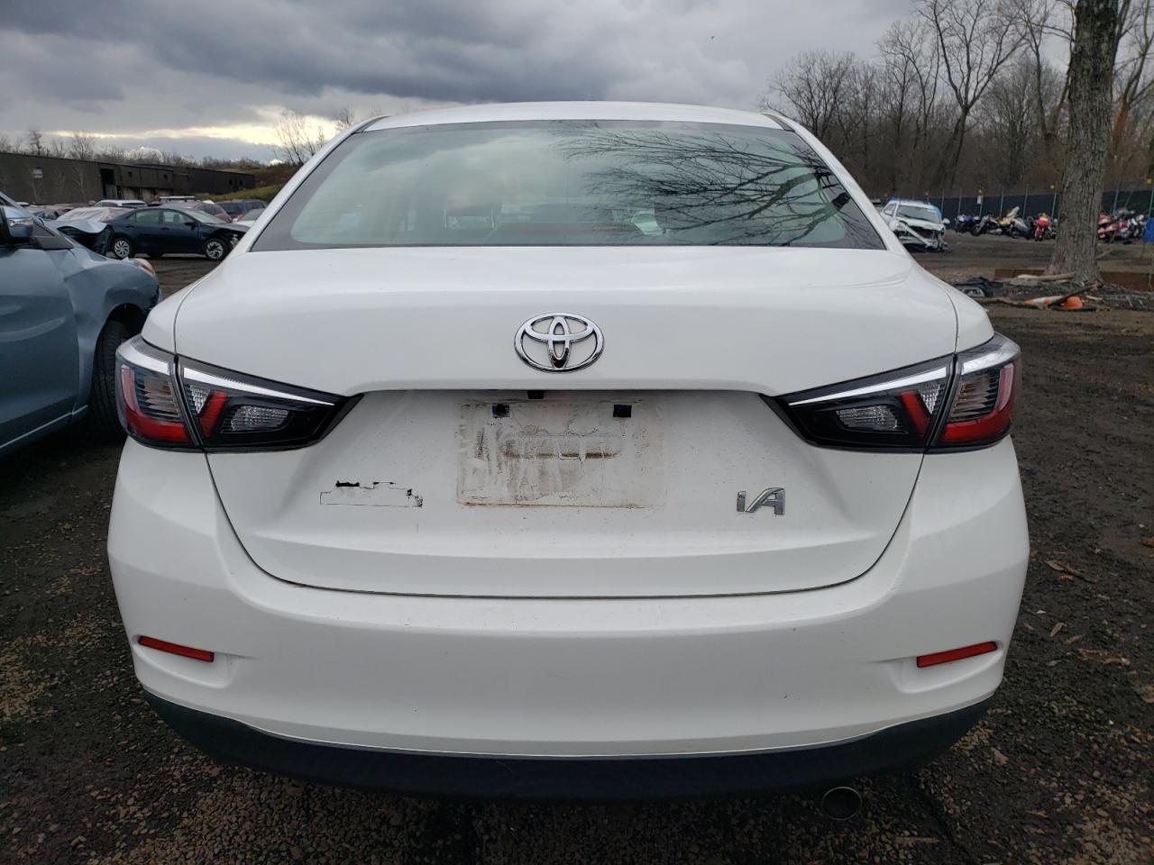 3MYDLBYV3HY186639 TOYOTA YARIS 2017