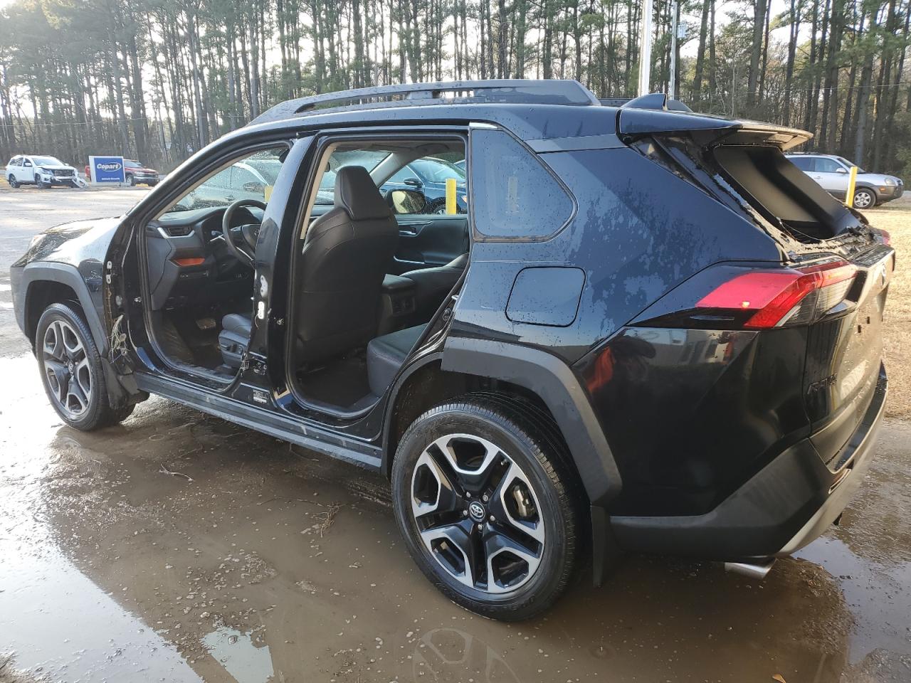 2T3J1RFV6KW049646 TOYOTA RAV4 2019