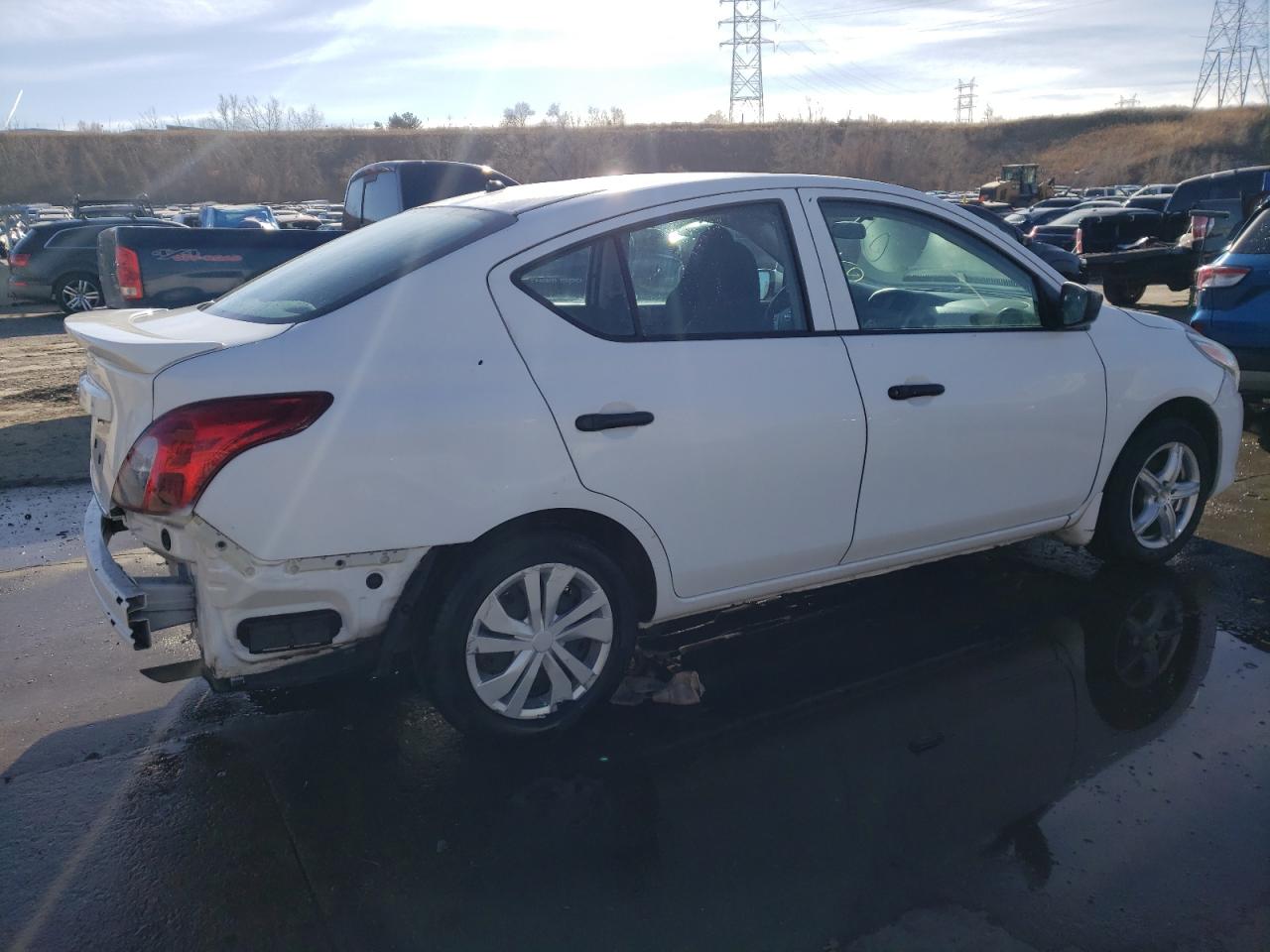 3N1CN7AP8HL832089 NISSAN VERSA 2017