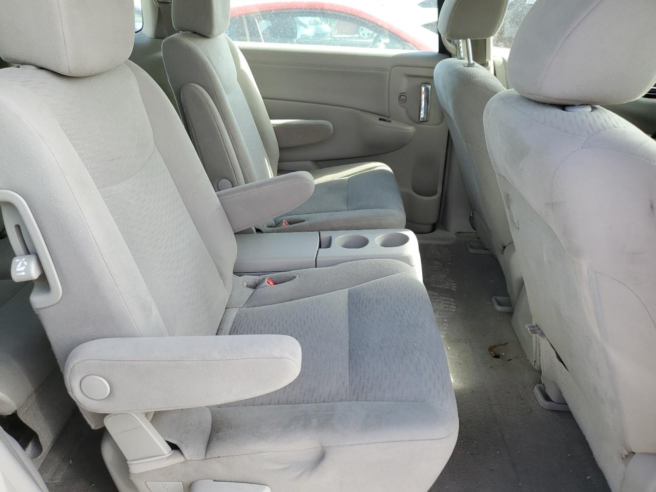 JN8AE2KP2G9157664 NISSAN QUEST 2016