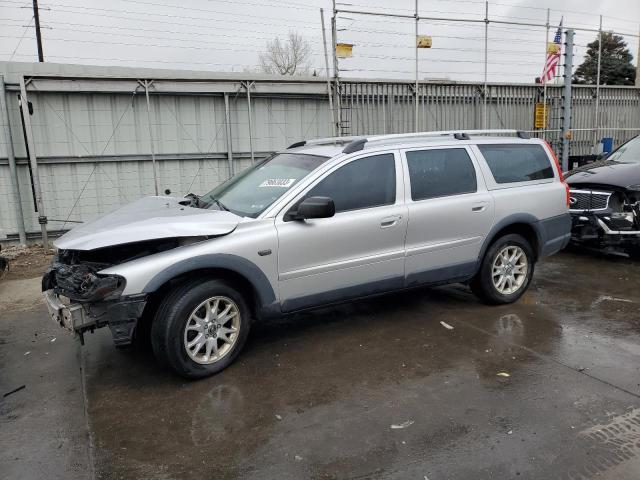 2005 Volvo XC70 