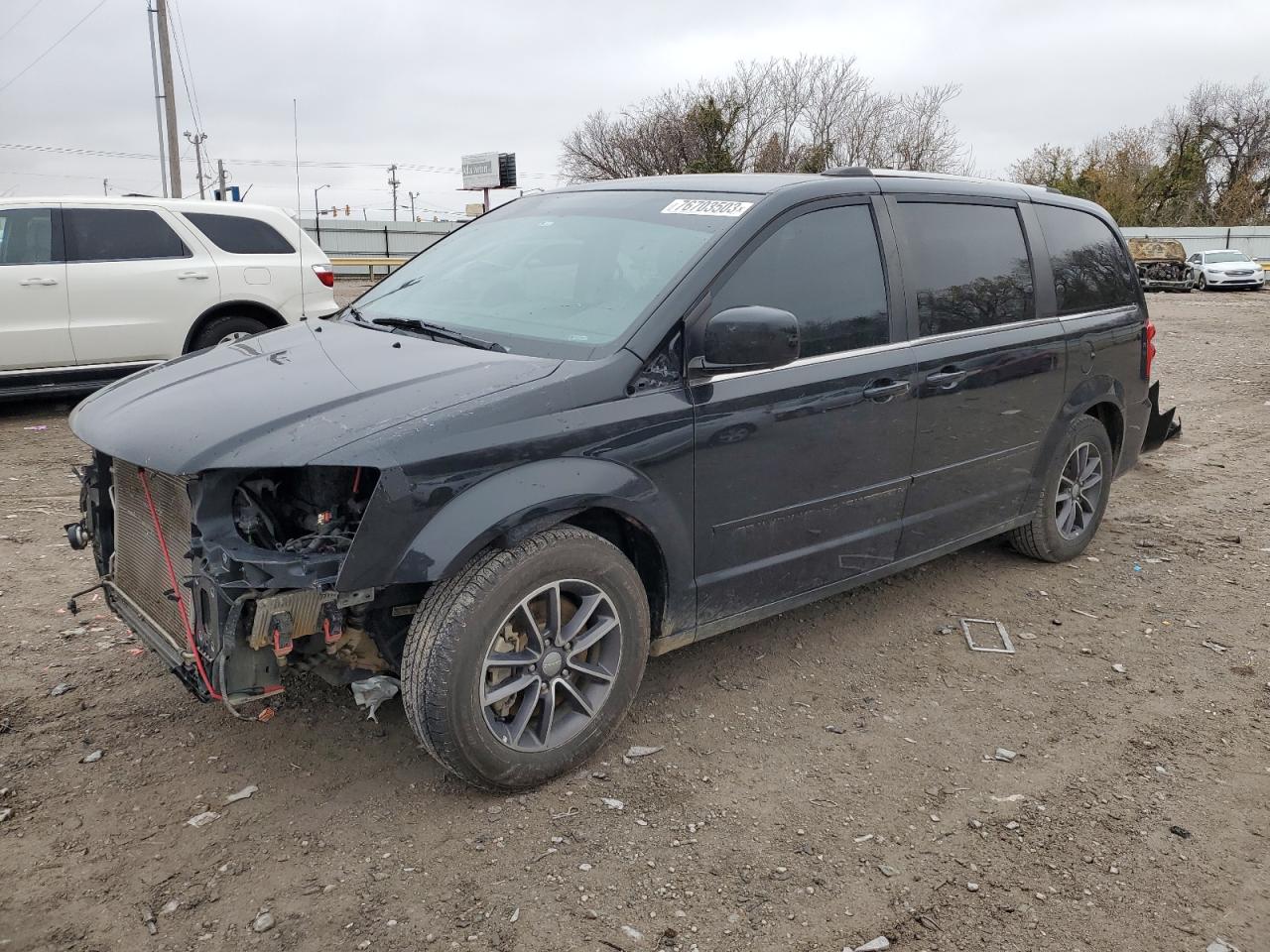 2C4RDGCG5HR761041 2017 Dodge Grand Caravan Sxt