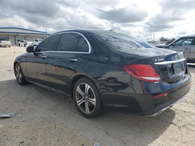 VIN WDDZF4JB7KA658527 2019 Mercedes-Benz E-Class, 300 no.2