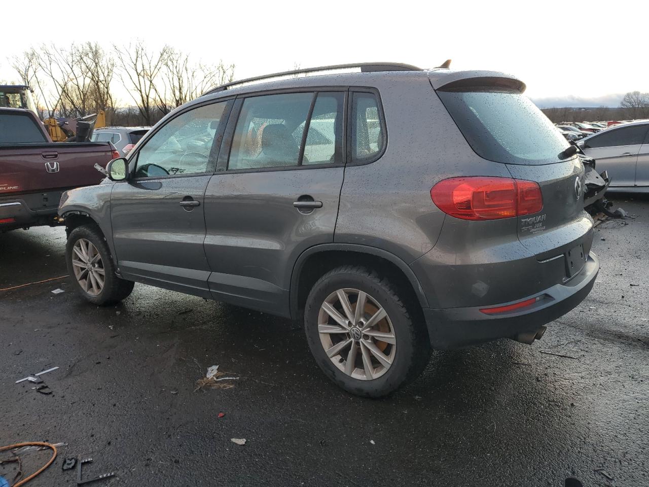 Lot #2912008678 2018 VOLKSWAGEN TIGUAN LIM