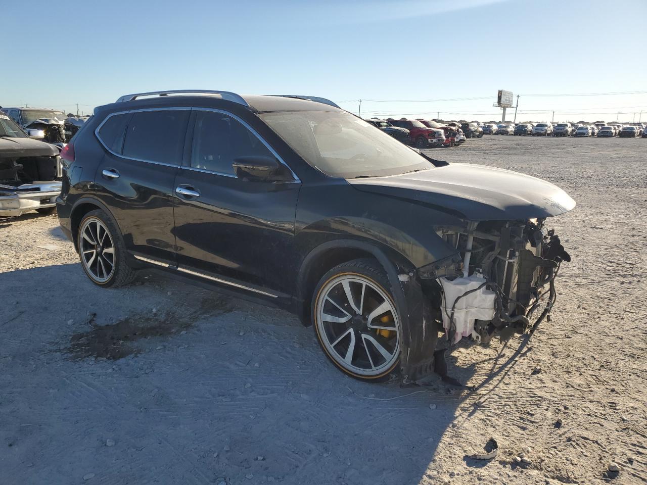 JN8AT2MT1JW469595 NISSAN ROGUE 2018