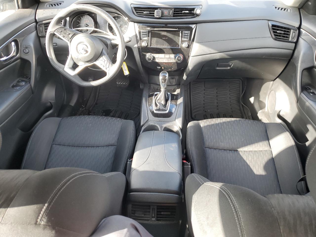 KNMAT2MT6JP617228 NISSAN ROGUE 2018