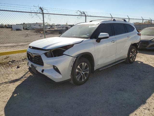 2022 Toyota Highlander Hybrid XLE