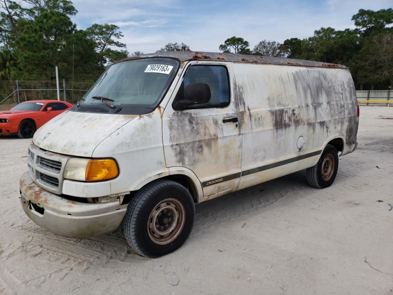 2B7JB21Y8WK155241 1998 Dodge Ram Van B2500