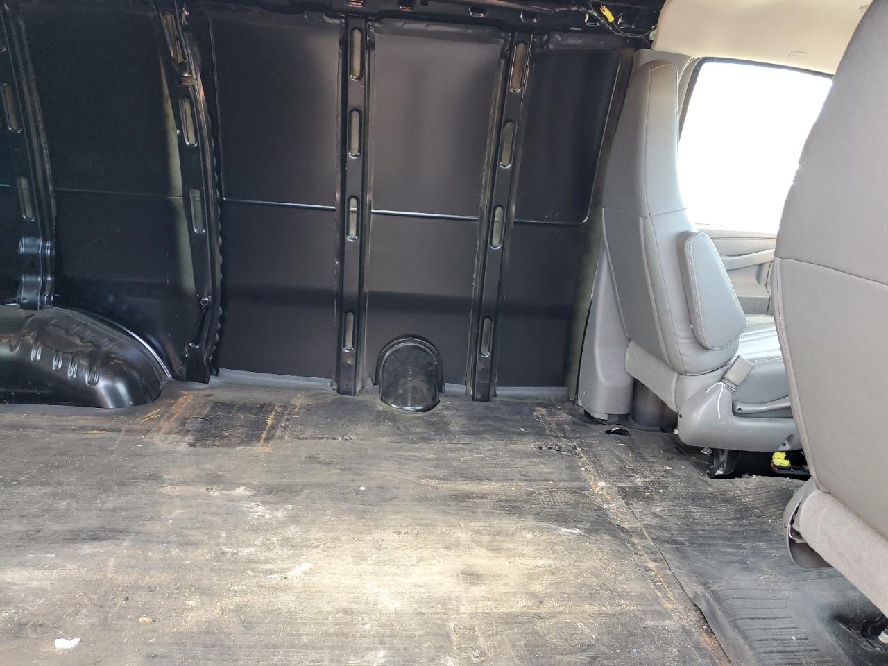 1GCWGAFP3N1148936 CHEVROLET EXPRESS 2022