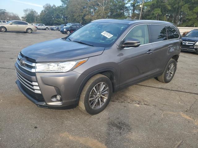 VIN 5TDKZRFH2KS568007 2019 Toyota Highlander, SE no.1