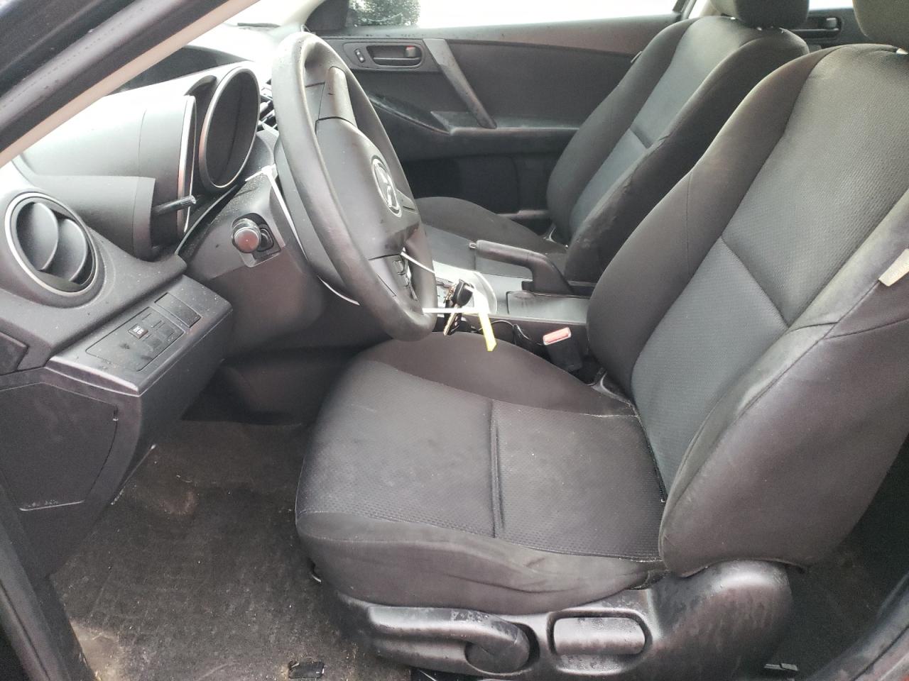 JM1BL1UG1B1490104 2011 Mazda 3 I