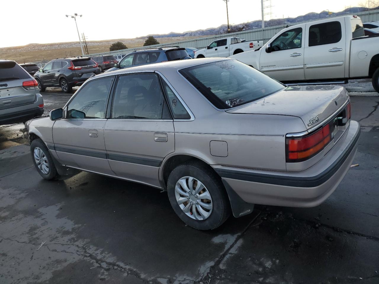 1YVGD22B9M5118998 1991 Mazda 626 Dx