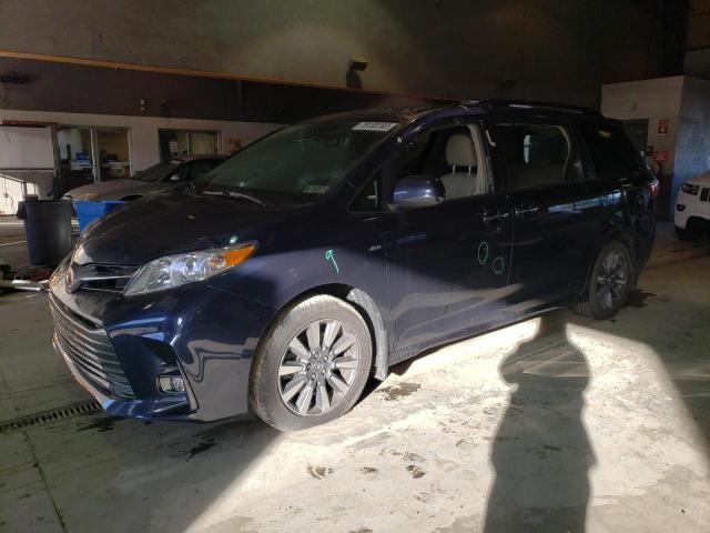 2018 Toyota Sienna XLE