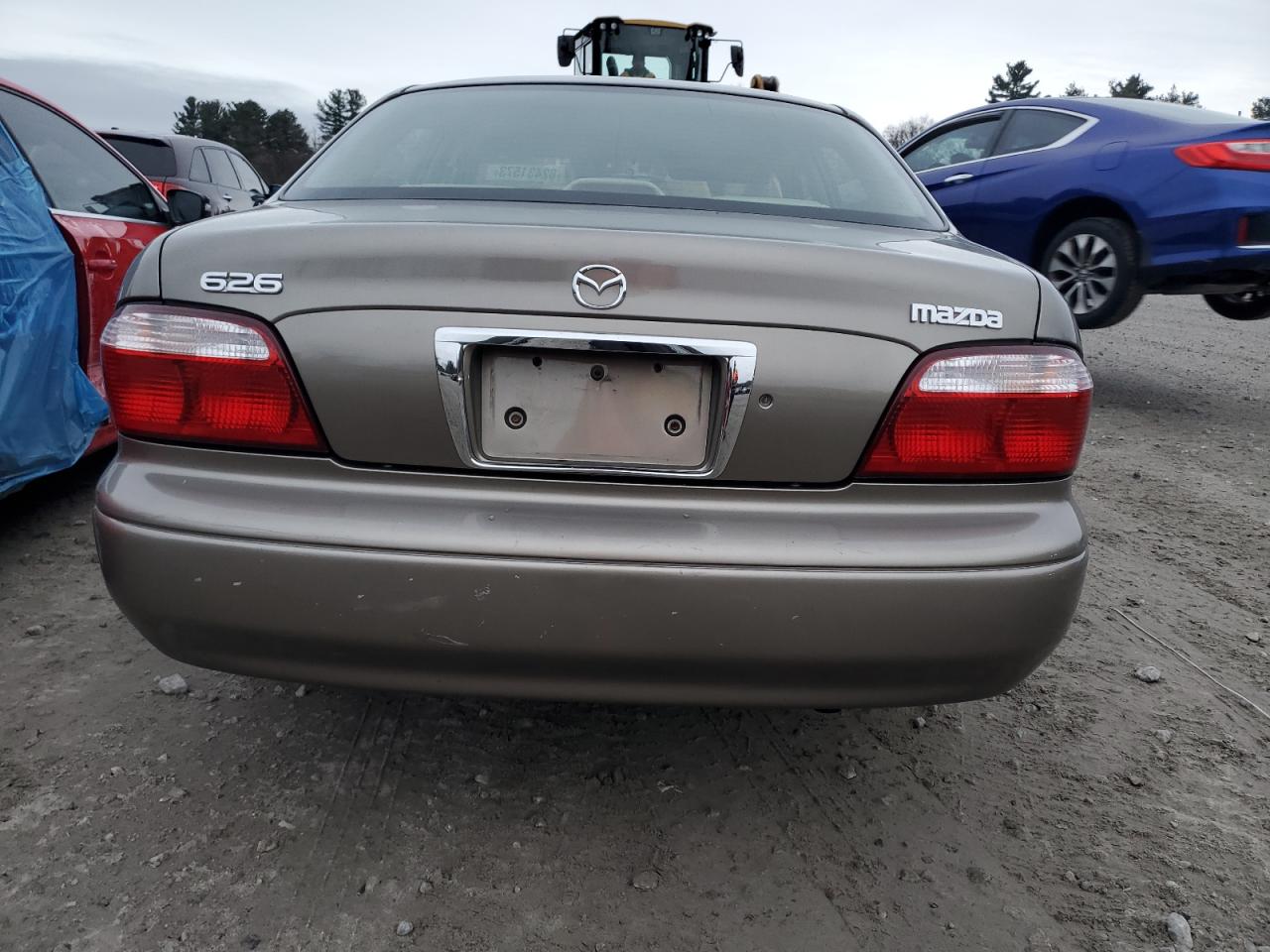 1YVGF22C025301187 2002 Mazda 626 Lx
