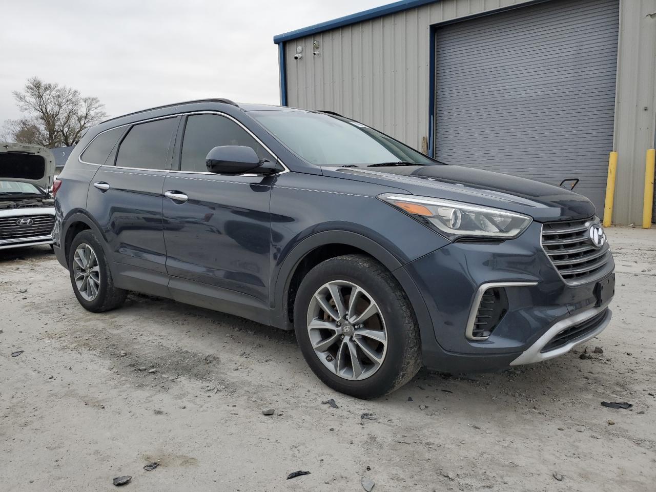 2017 Hyundai Santa Fe Se vin: KM8SMDHF6HU175849