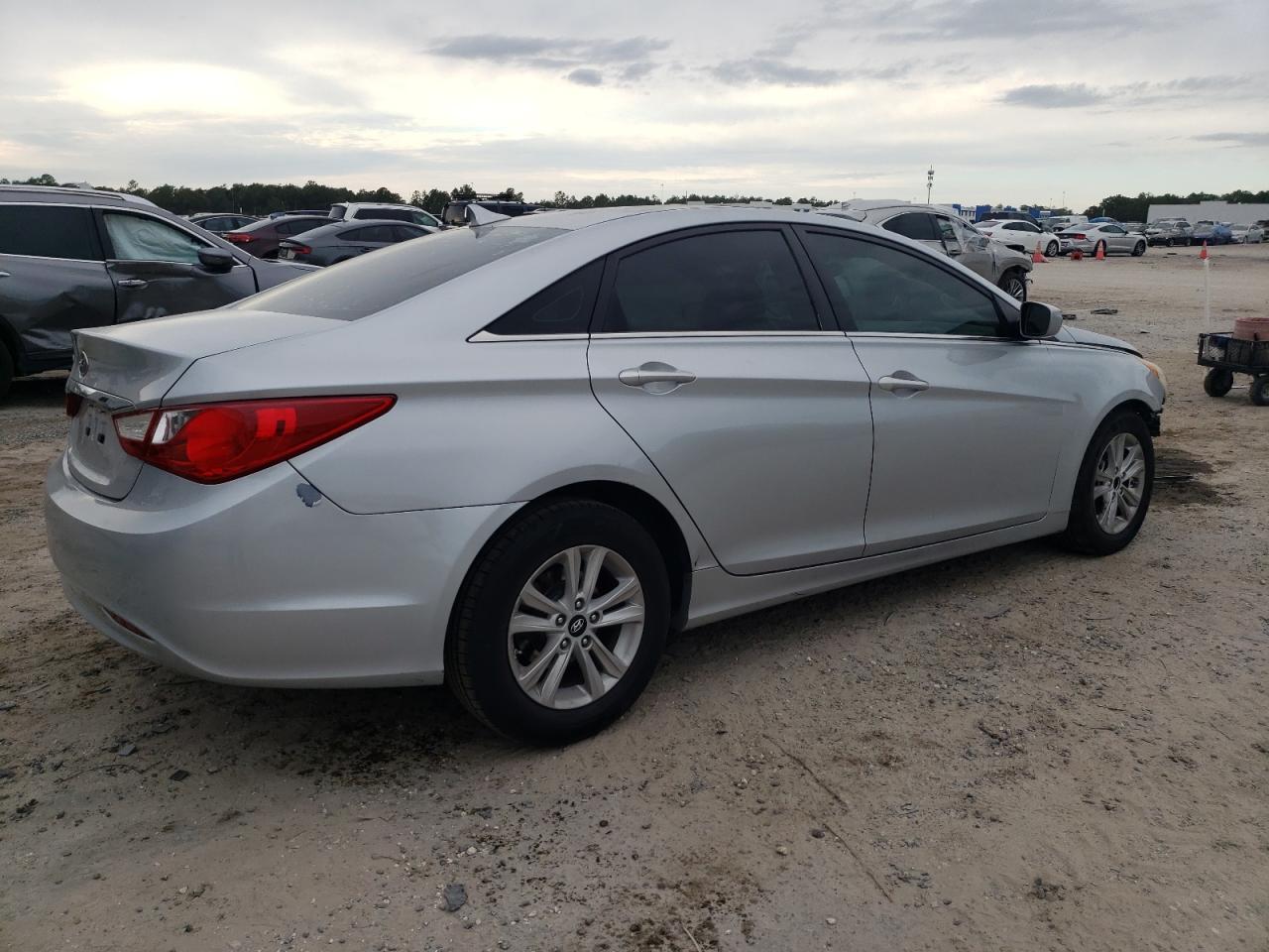 5NPEB4AC9BH067637 2011 Hyundai Sonata Gls