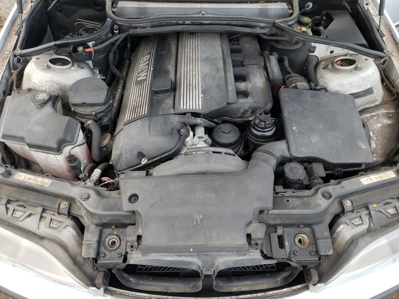 wbaew534x2pg16797 WBAEW534X2PG16797 2002 BMW 330 Xi