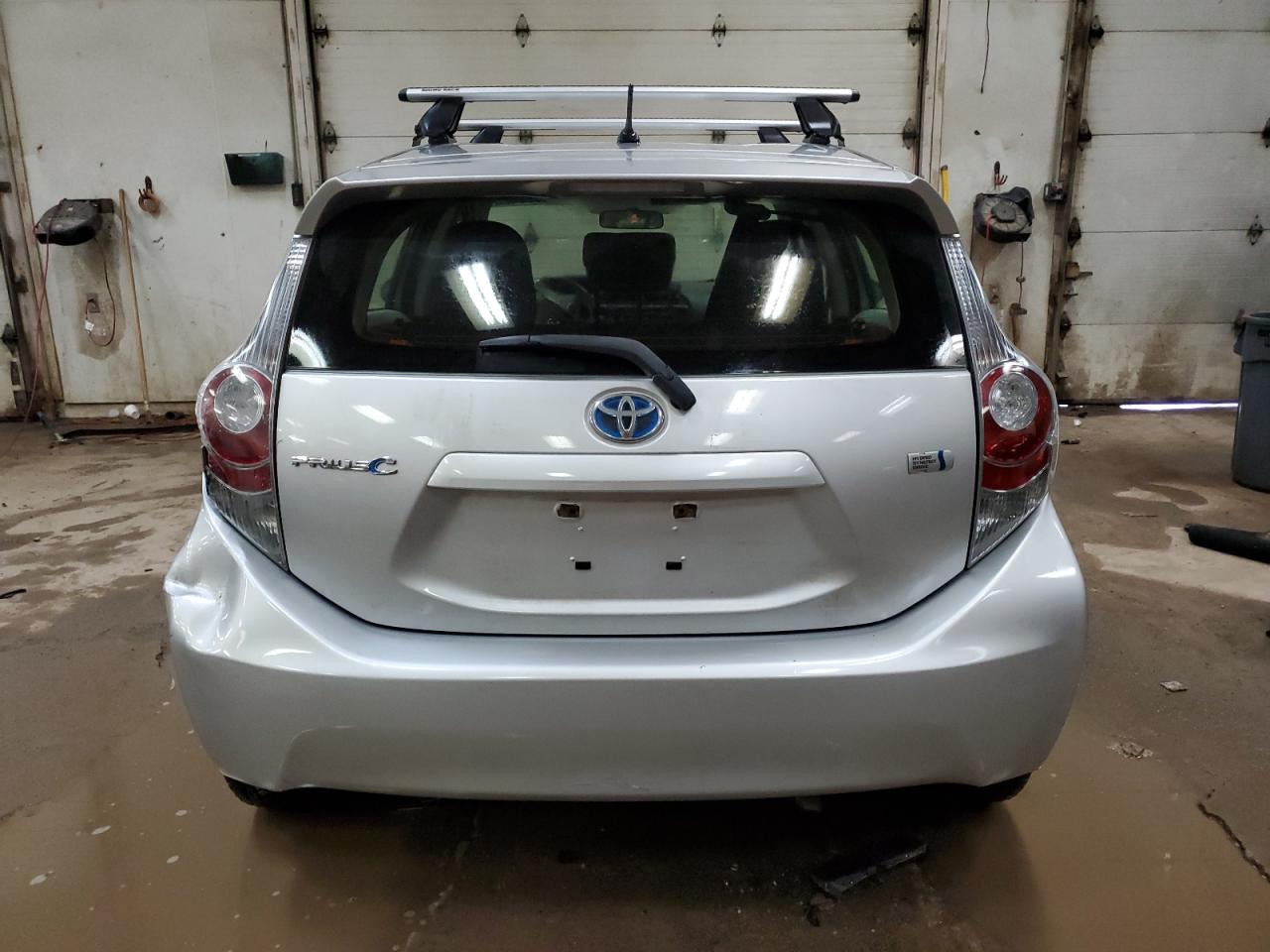 JTDKDTB38E1075665 2014 Toyota Prius C