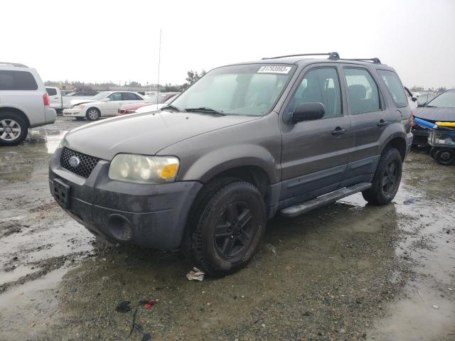 2005 Ford Escape XLS