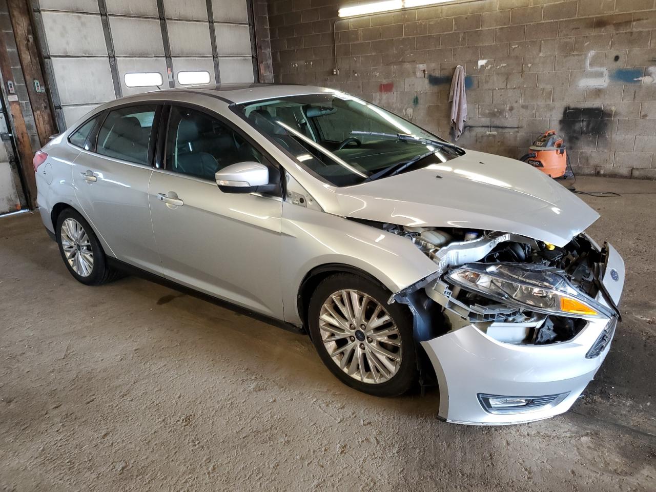 1FADP3J20HL264088 FORD FOCUS 2017