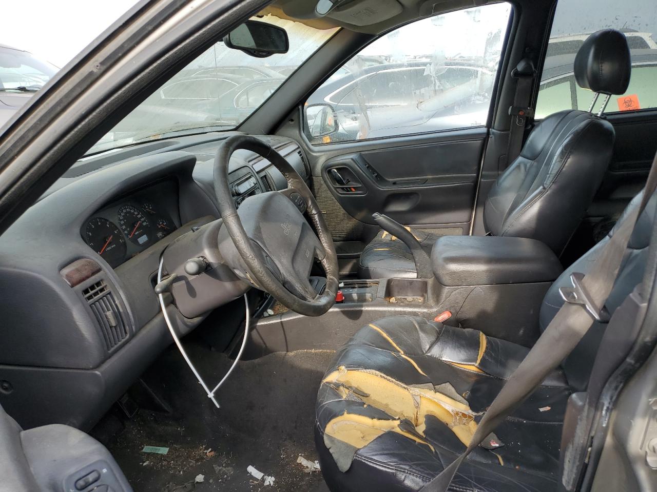 1J4G248S0YC352294 2000 Jeep Grand Cherokee Laredo