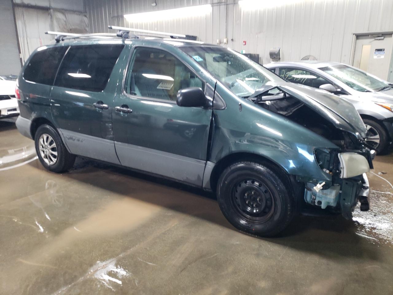 4T3ZF13C02U465989 2002 Toyota Sienna Le