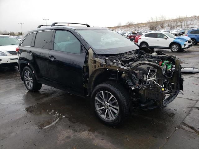 VIN 5TDJZRFH2KS981590 2019 Toyota Highlander, SE no.4