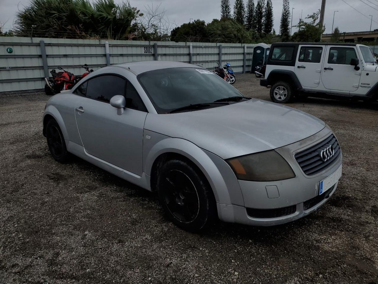 truuc28n4y1011647 TRUUC28N4Y1011647 2000 Audi Tt Quattro