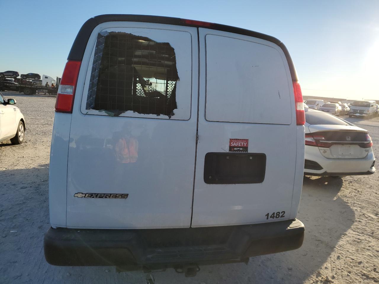 1GCWGAFG8K1300656 CHEVROLET EXPRESS 2019