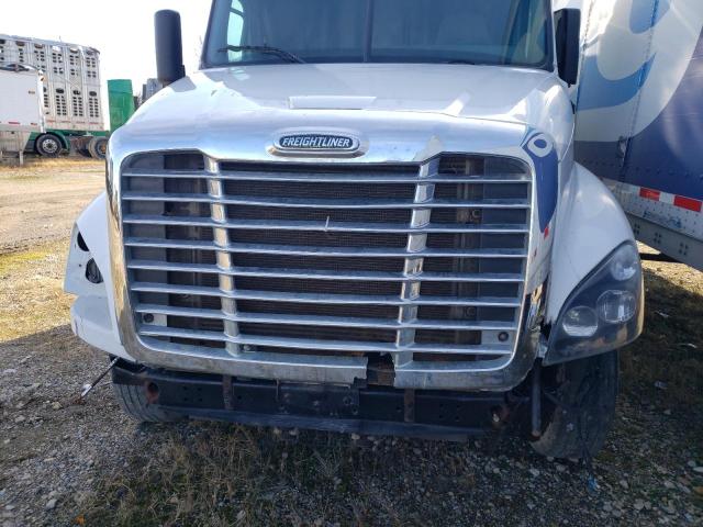 Lot #2220273945 2017 FREIGHTLINER CASCADIA 1 salvage car