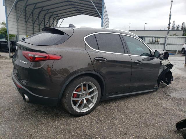 ZASFAKBNXJ7C22671 | 2018 ALFA ROMEO STELVIO TI