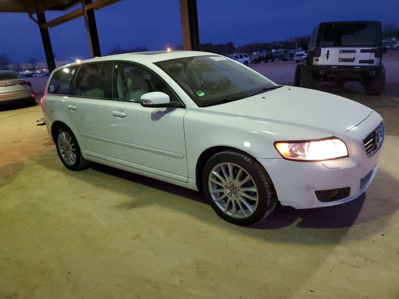 yv1672mw1b2621796 YV1672MW1B2621796 2011 Volvo V50 T5