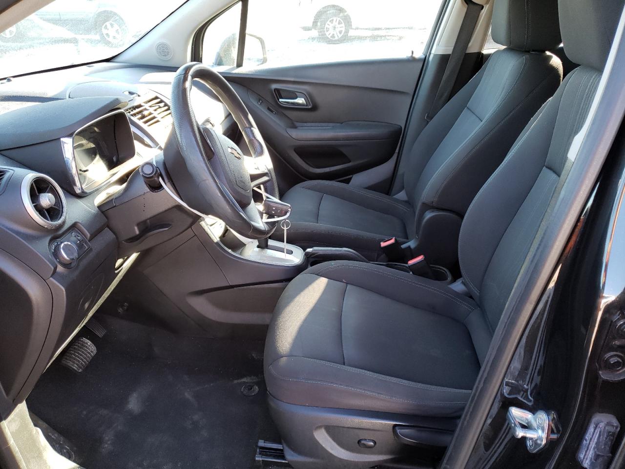 KL7CJLSB8GB615840 CHEVROLET TRAX 2016