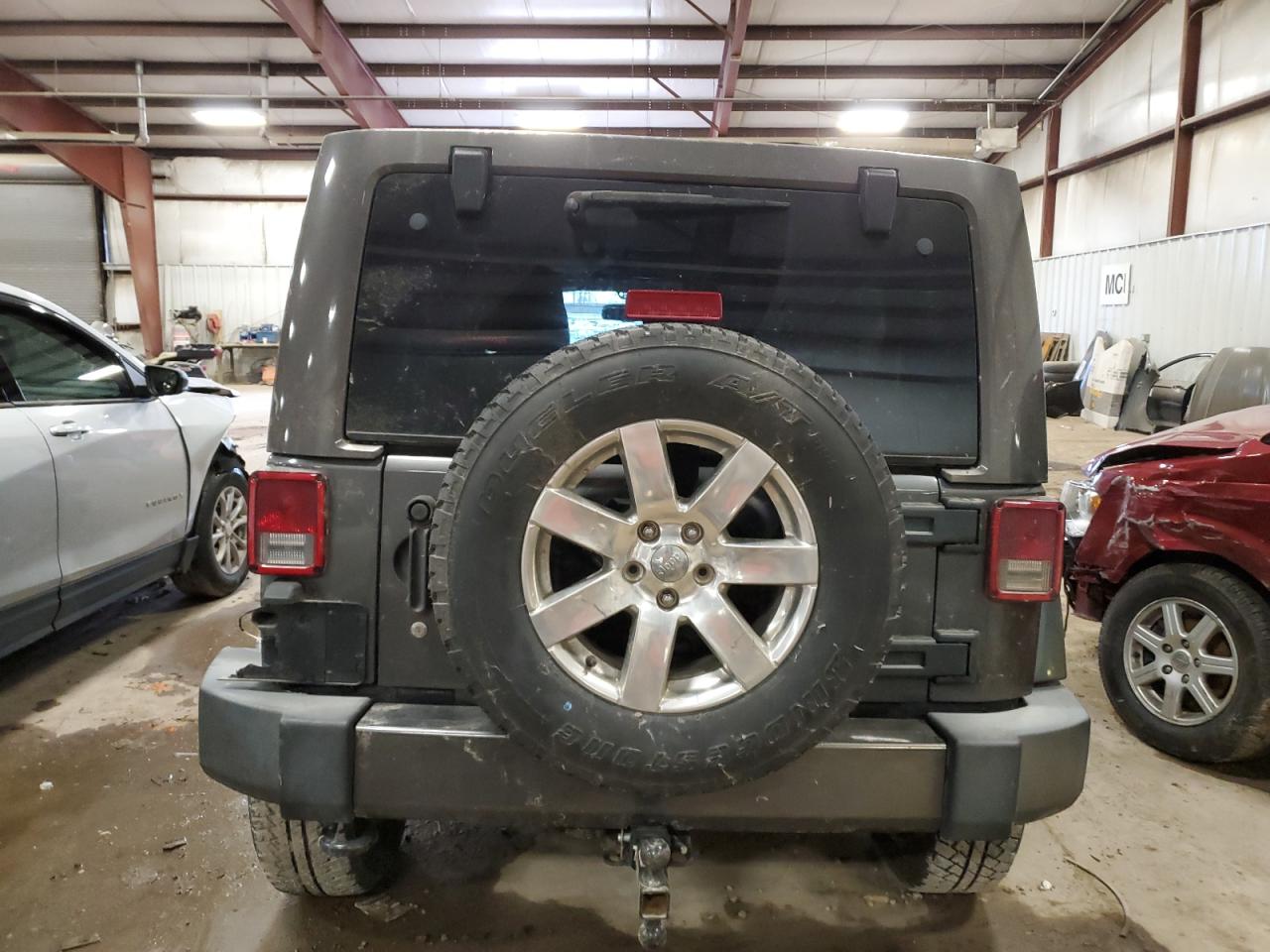 2018 Jeep Wrangler Unlimited Sahara vin: 1C4BJWEG6JL907723