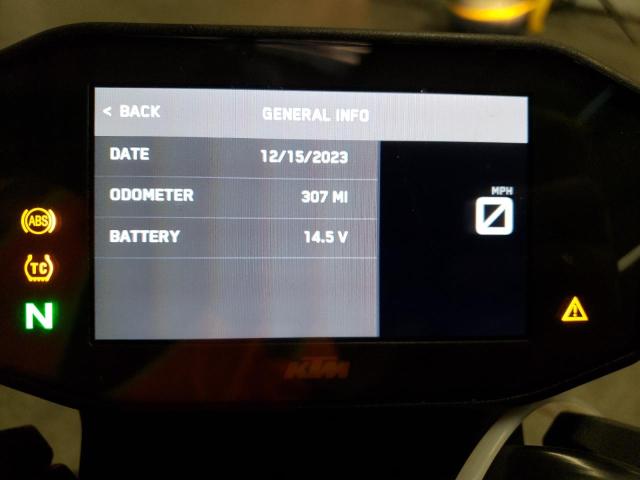 2022 KTM 890 DUKE R - VBKTU9403NM842409