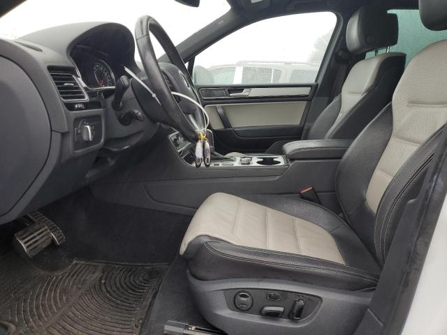 2017 VOLKSWAGEN TOUAREG WO WVGRF7BP8HD001101