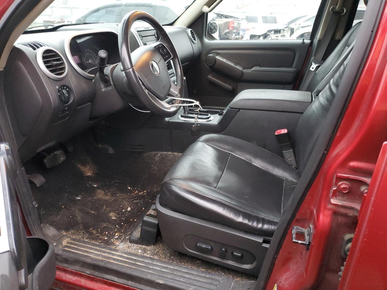 4M2EU37E97UJ07381 2007 Mercury Mountaineer Luxury