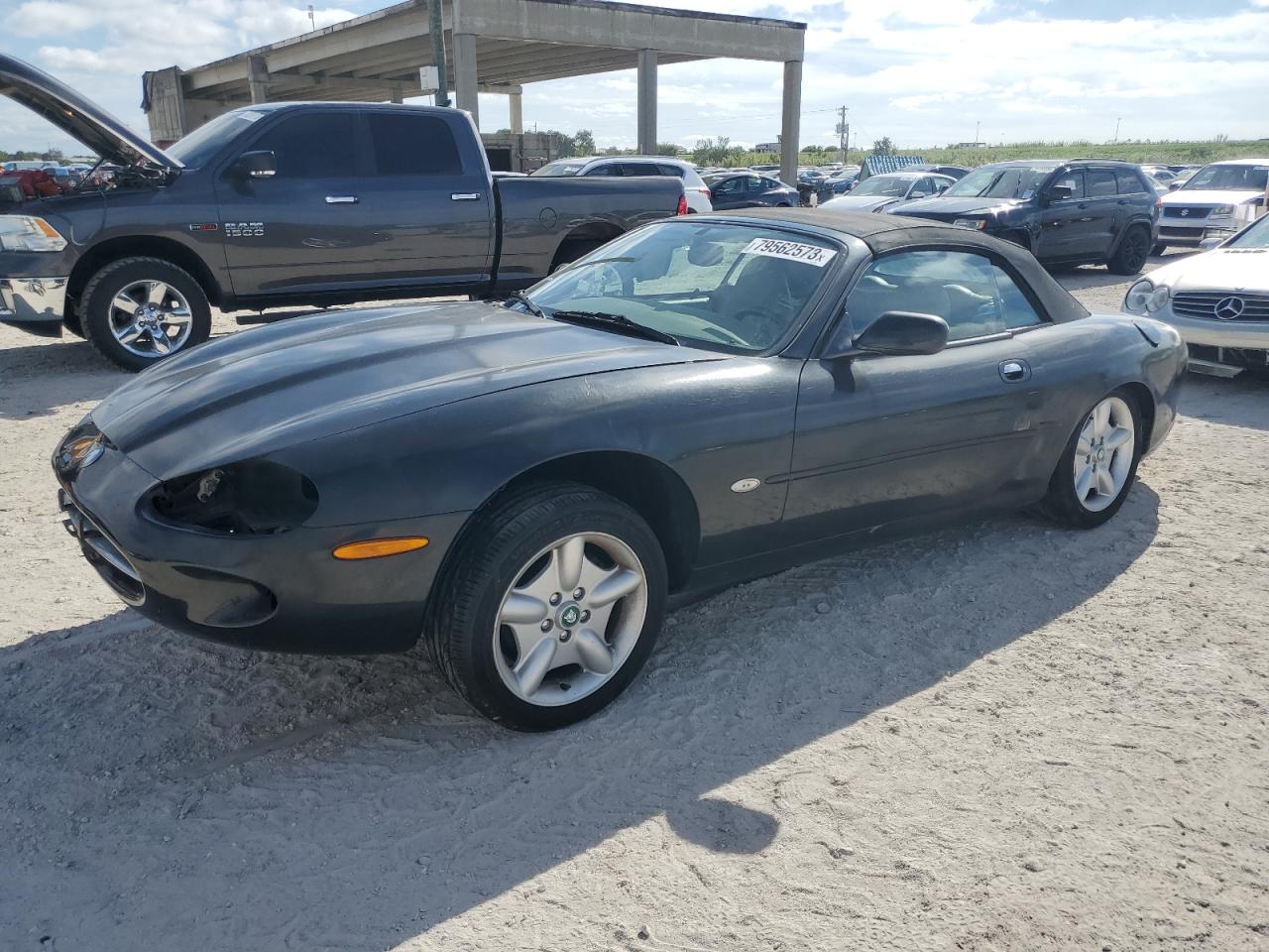 sajgx2242wc020720 SAJGX2242WC020720 1998 Jaguar Xk8