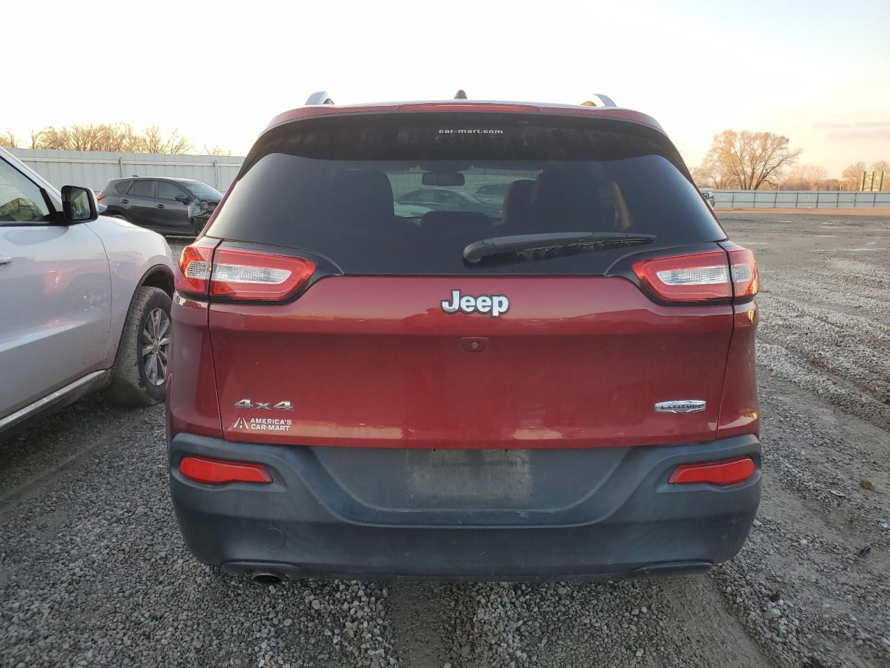 2016 Jeep Cherokee Latitude vin: 1C4PJMCB0GW187232