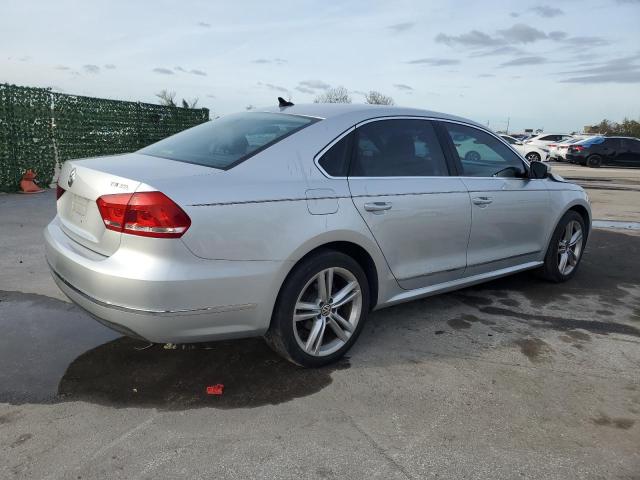 2015 VOLKSWAGEN PASSAT SEL - 1VWCS7A3XFC075205