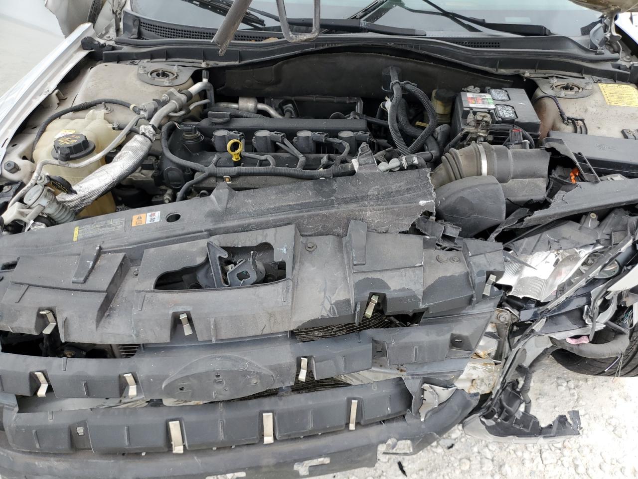 3FAHP0HA3AR201782 2010 Ford Fusion Se