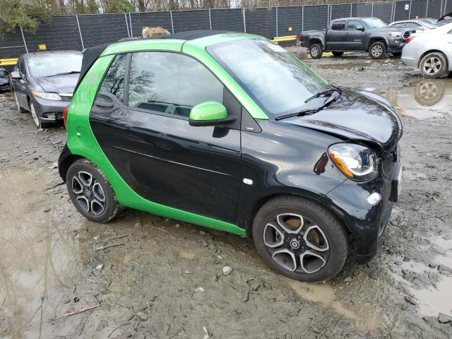 VIN WMEFK9BA5JK241767 2018 Smart Fortwo no.4