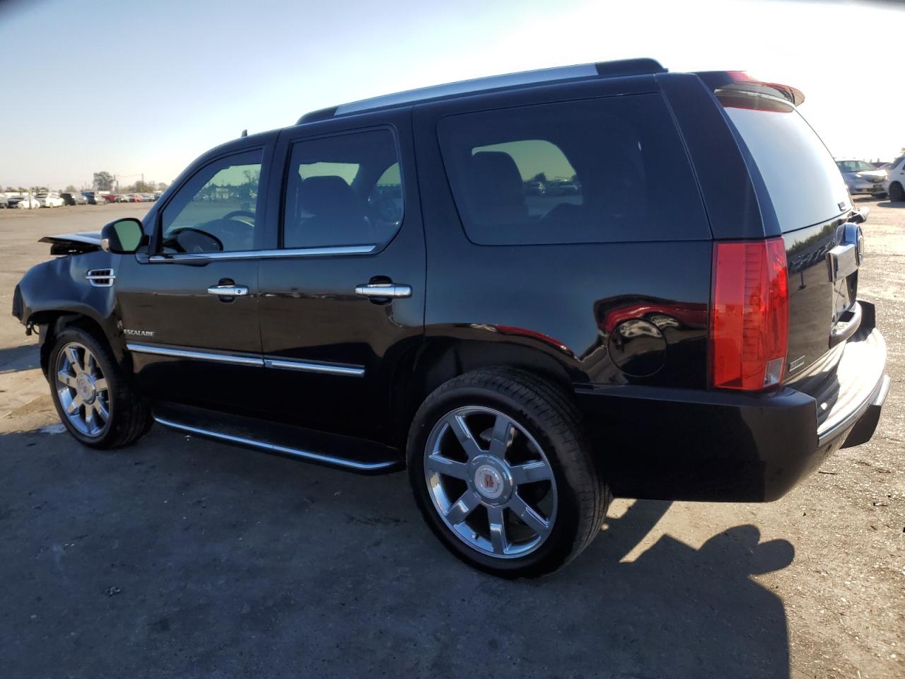 2012 CADILLAC ESCALADE LUXURY for Sale CA FRESNO Thu. Jan 04