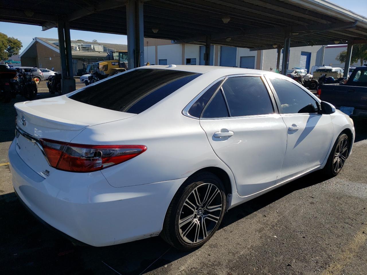 4T1BF1FK5GU180483 2016 Toyota Camry Le